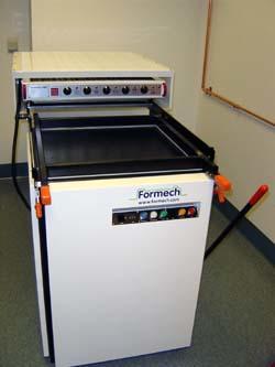 Formech Model 660 Vaccuum Thermoforming Machine