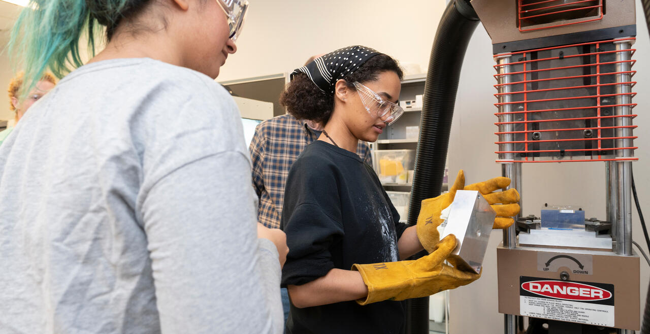 Students work in the Olin Shop during the Fall 2022 semester.